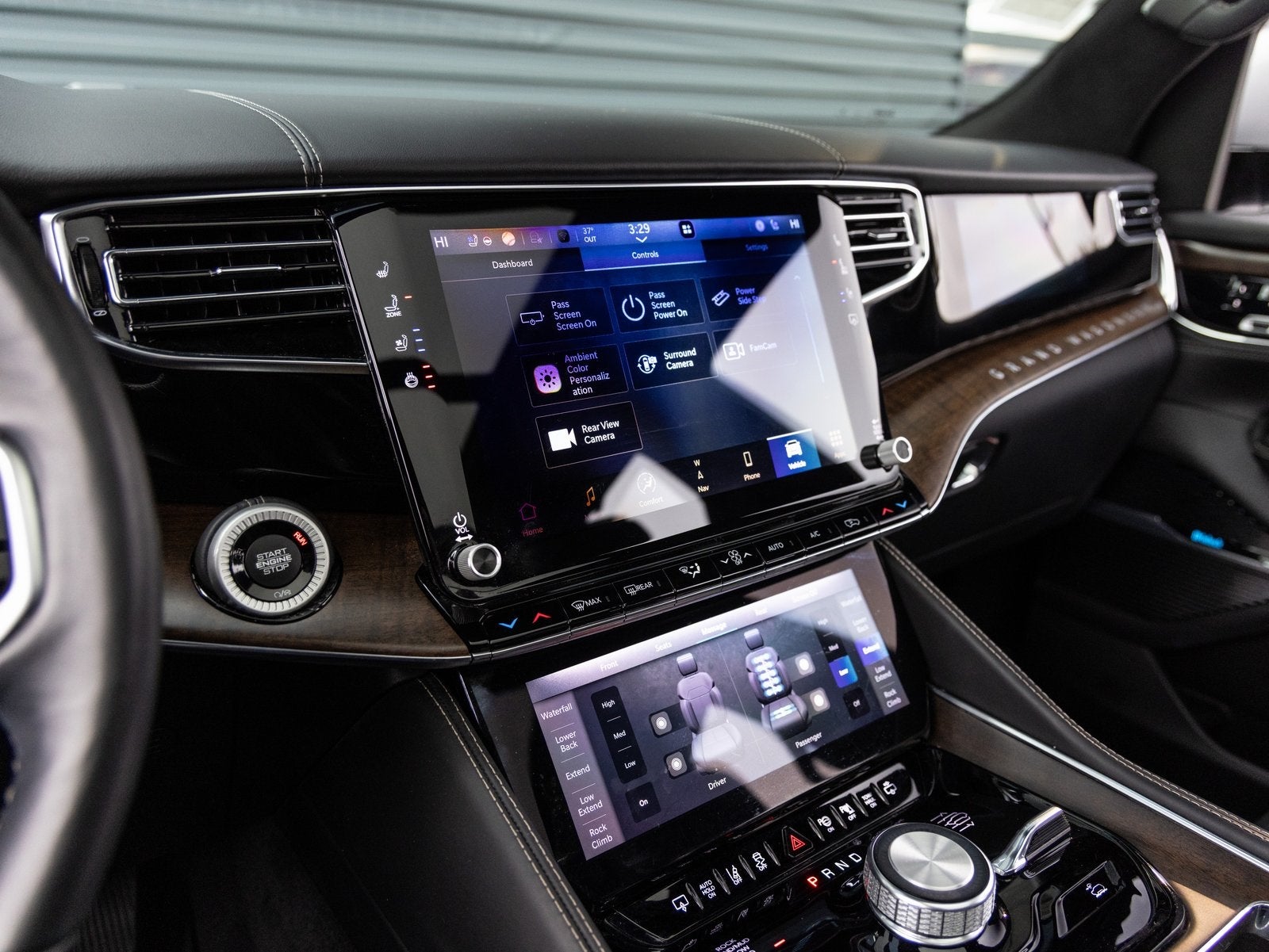 2022 Jeep Grand Wagoneer Series II