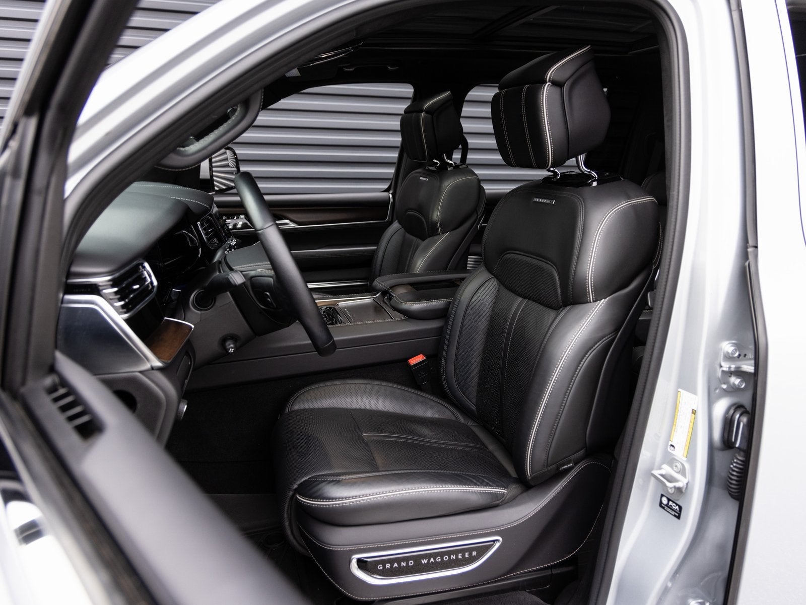 2022 Jeep Grand Wagoneer Series II