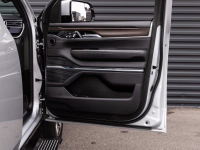 2022 Jeep Grand Wagoneer Series II