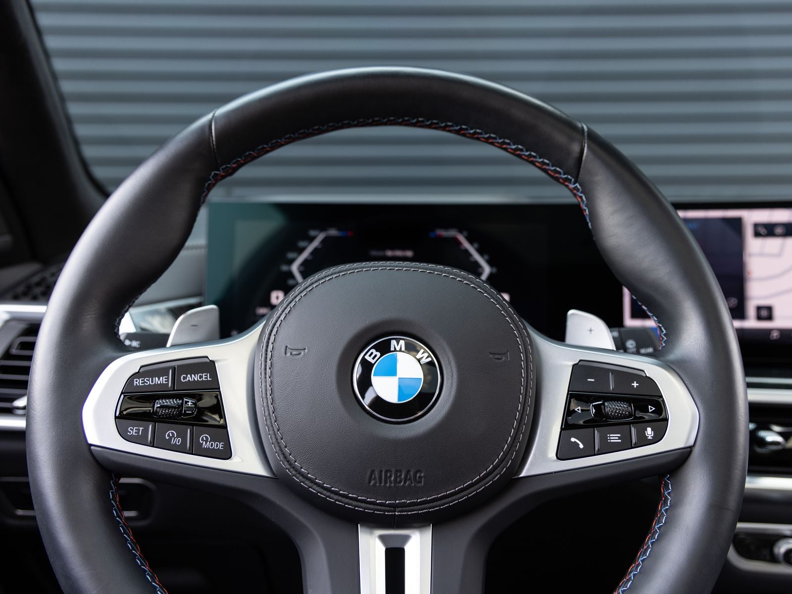 2024 BMW X7 M60i