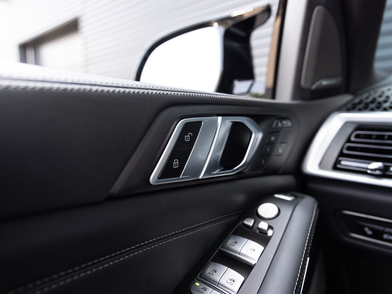 2024 BMW X7 M60i