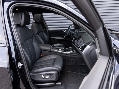 2024 BMW X7 M60i