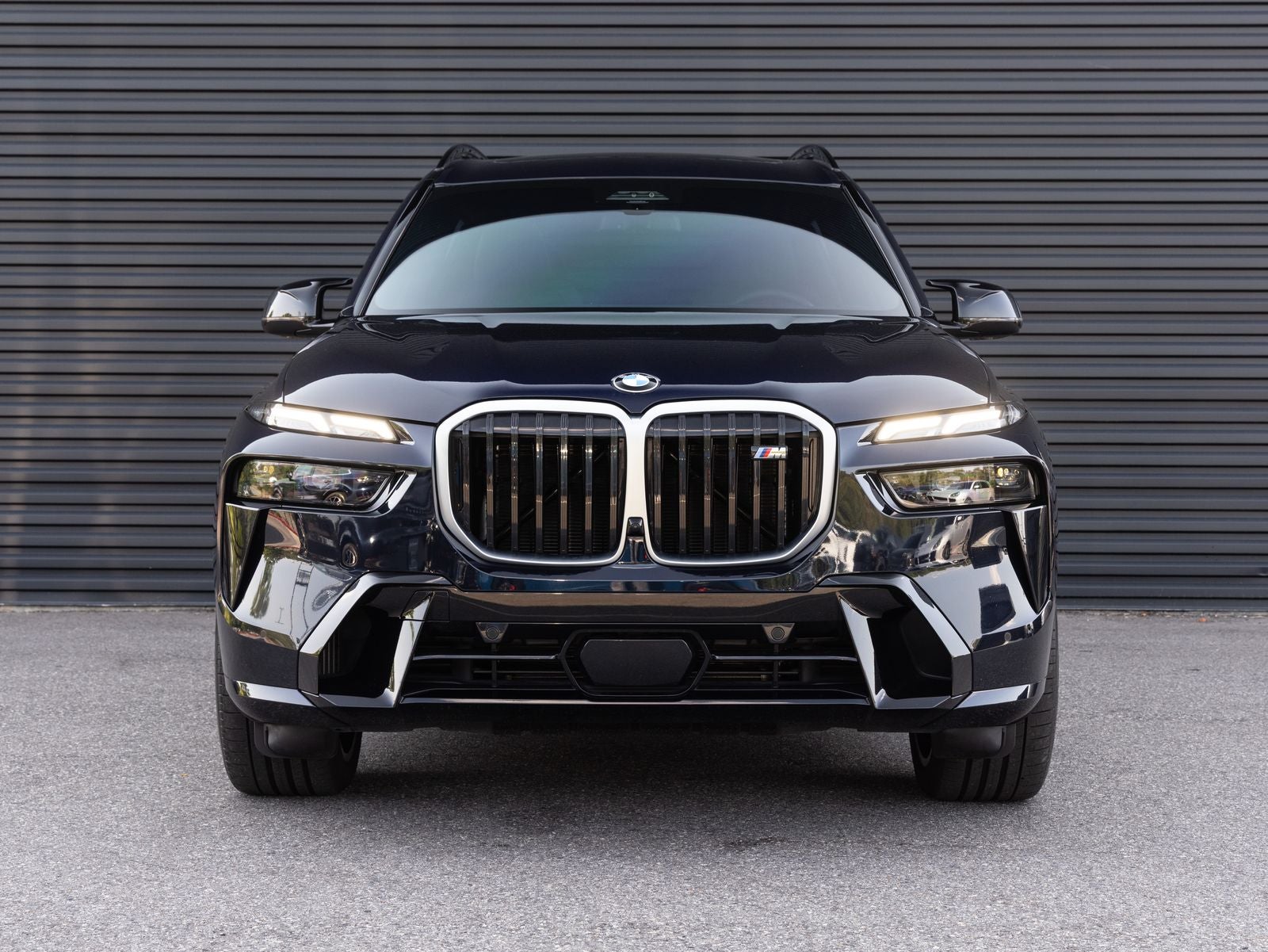 2024 BMW X7 M60i