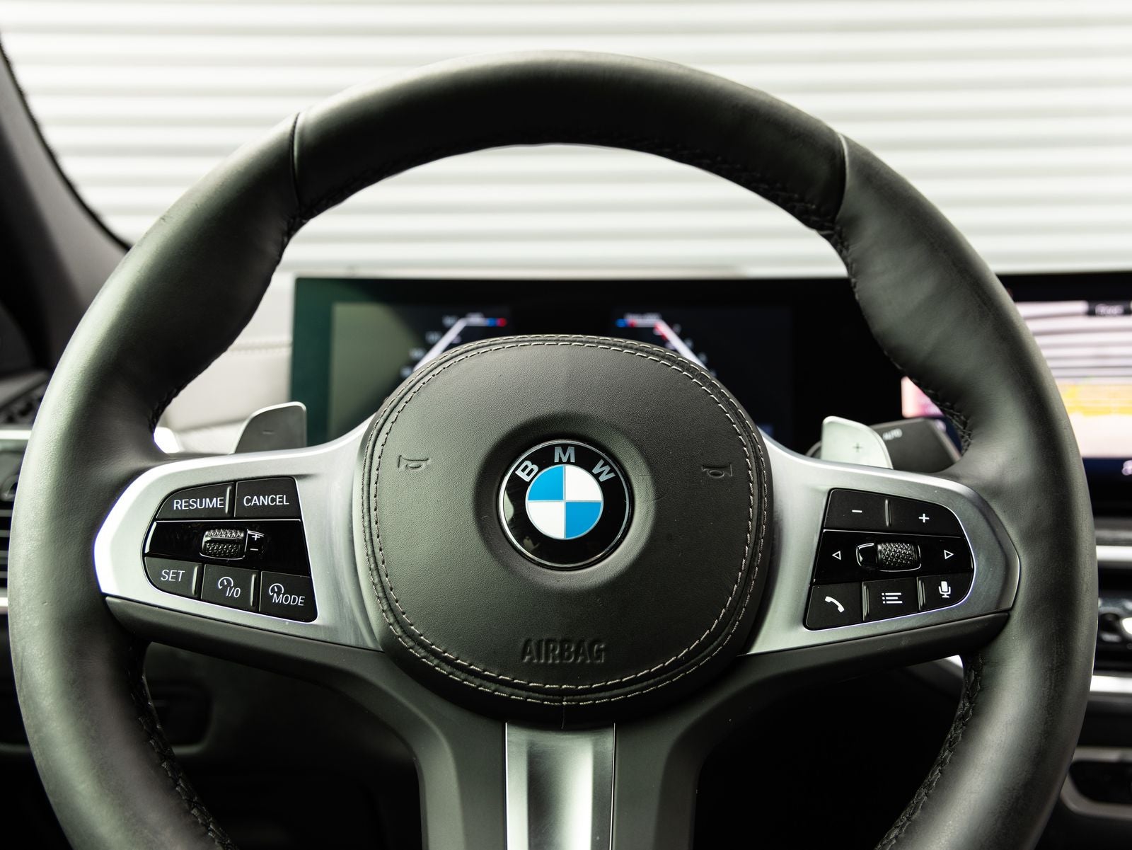 2024 BMW X6 xDrive40i