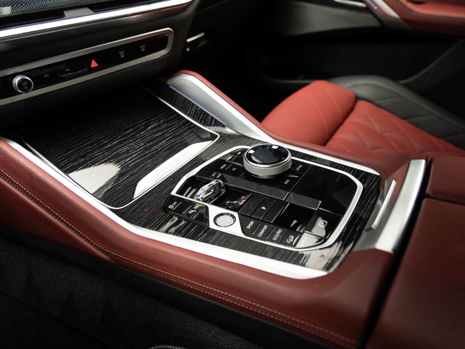 2024 BMW X6 xDrive40i