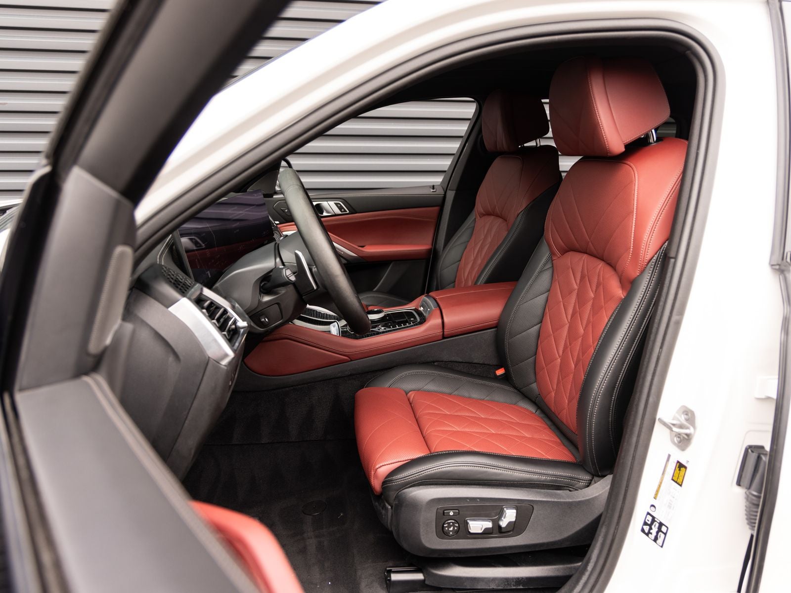 2024 BMW X6 xDrive40i