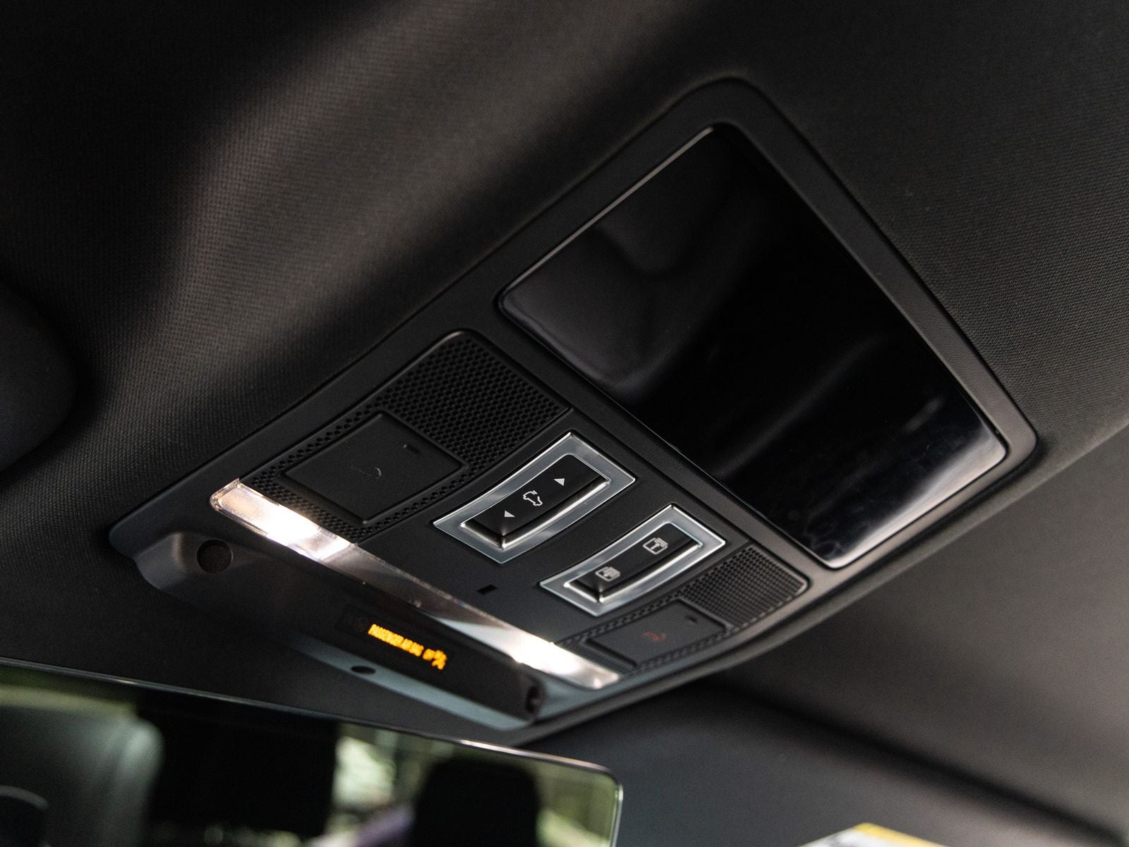 2024 Land Rover Defender Carpathian Edition