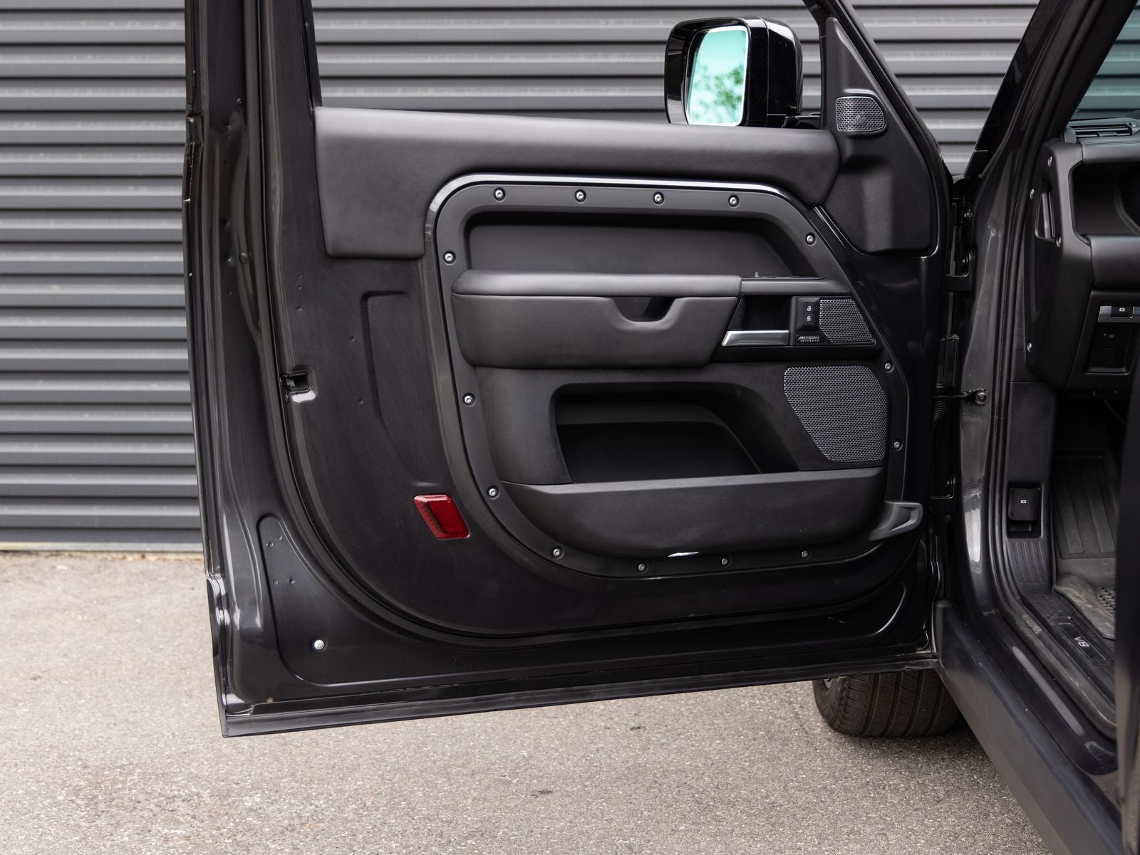 2024 Land Rover Defender Carpathian Edition