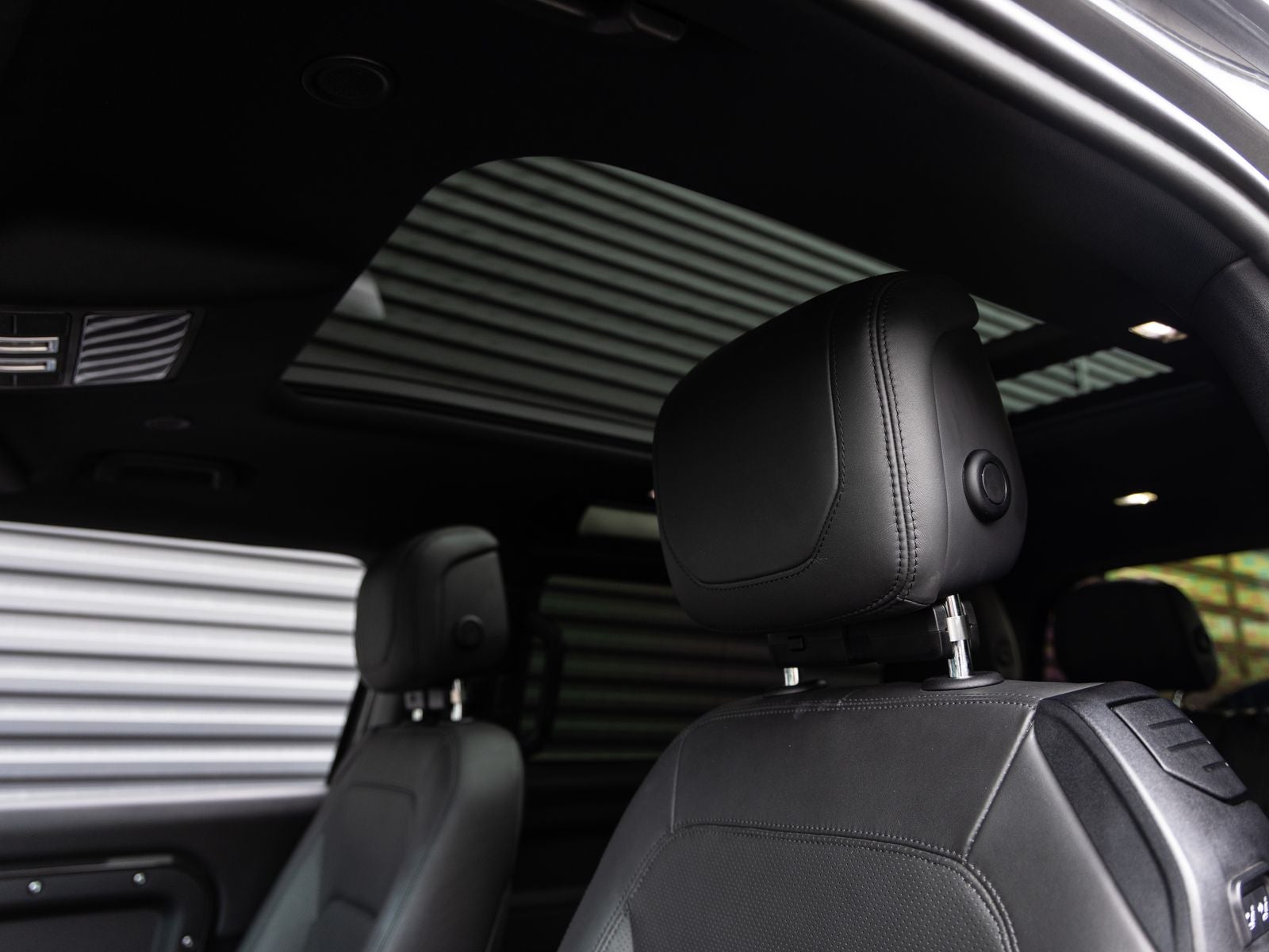 2024 Land Rover Defender Carpathian Edition