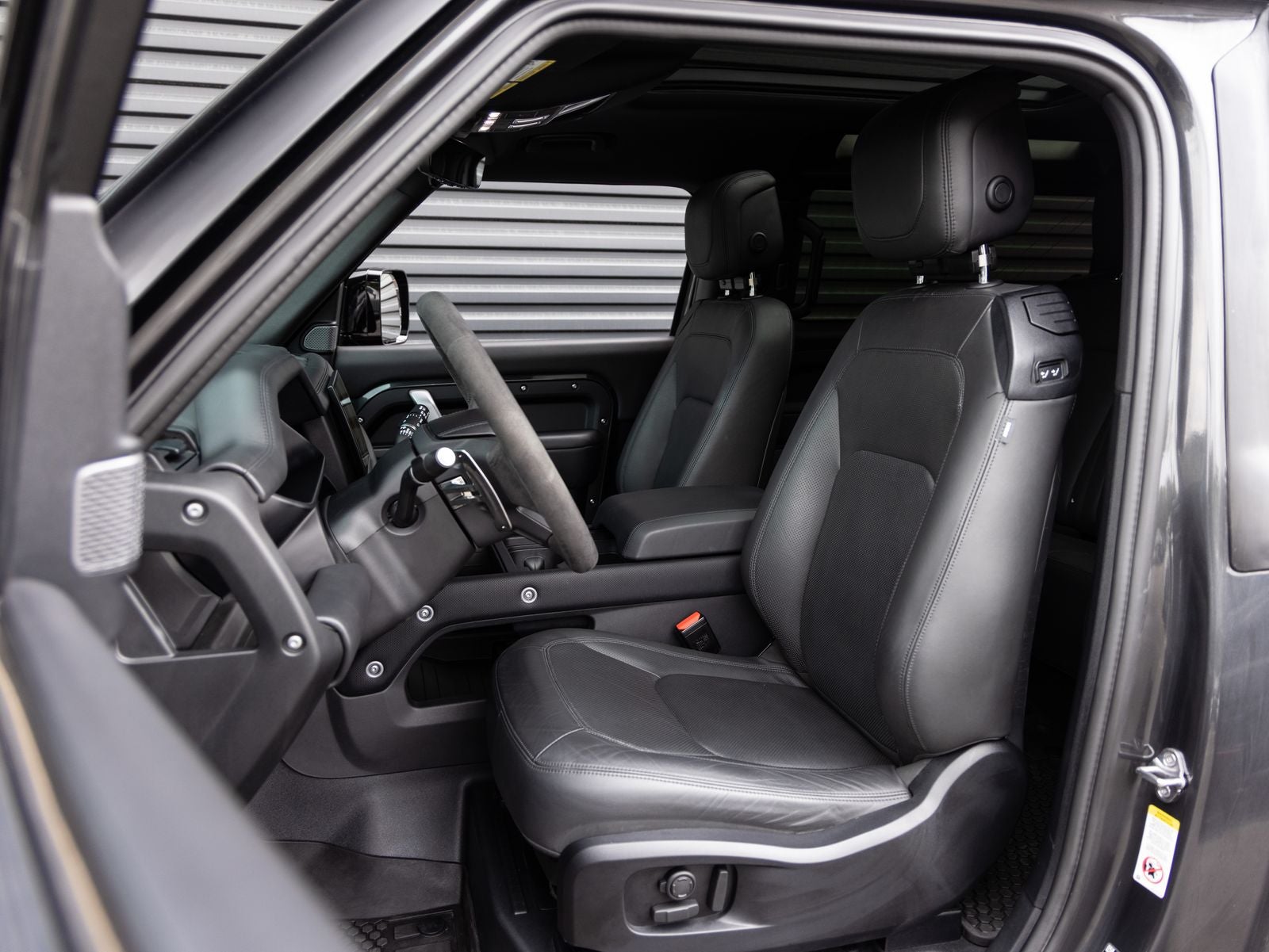 2024 Land Rover Defender Carpathian Edition