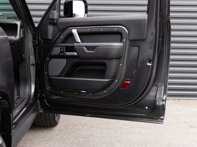 2024 Land Rover Defender Carpathian Edition