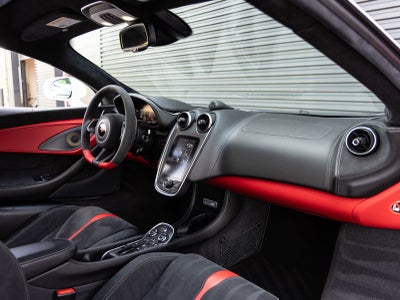 2018 McLaren 570GT Coupe