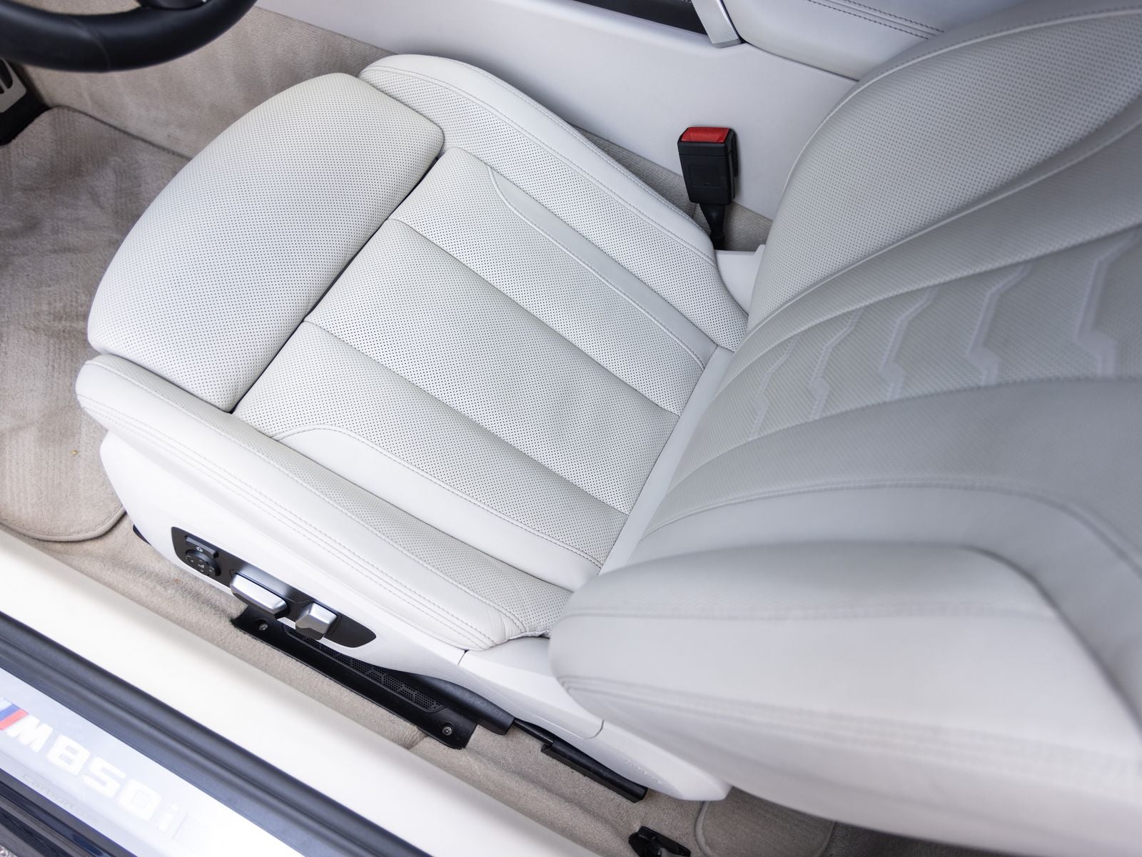2019 BMW 8 Series M850i xDrive