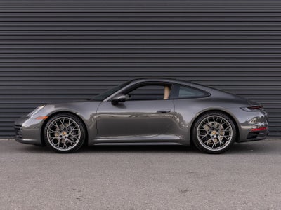 2024 Porsche 911 Carrera