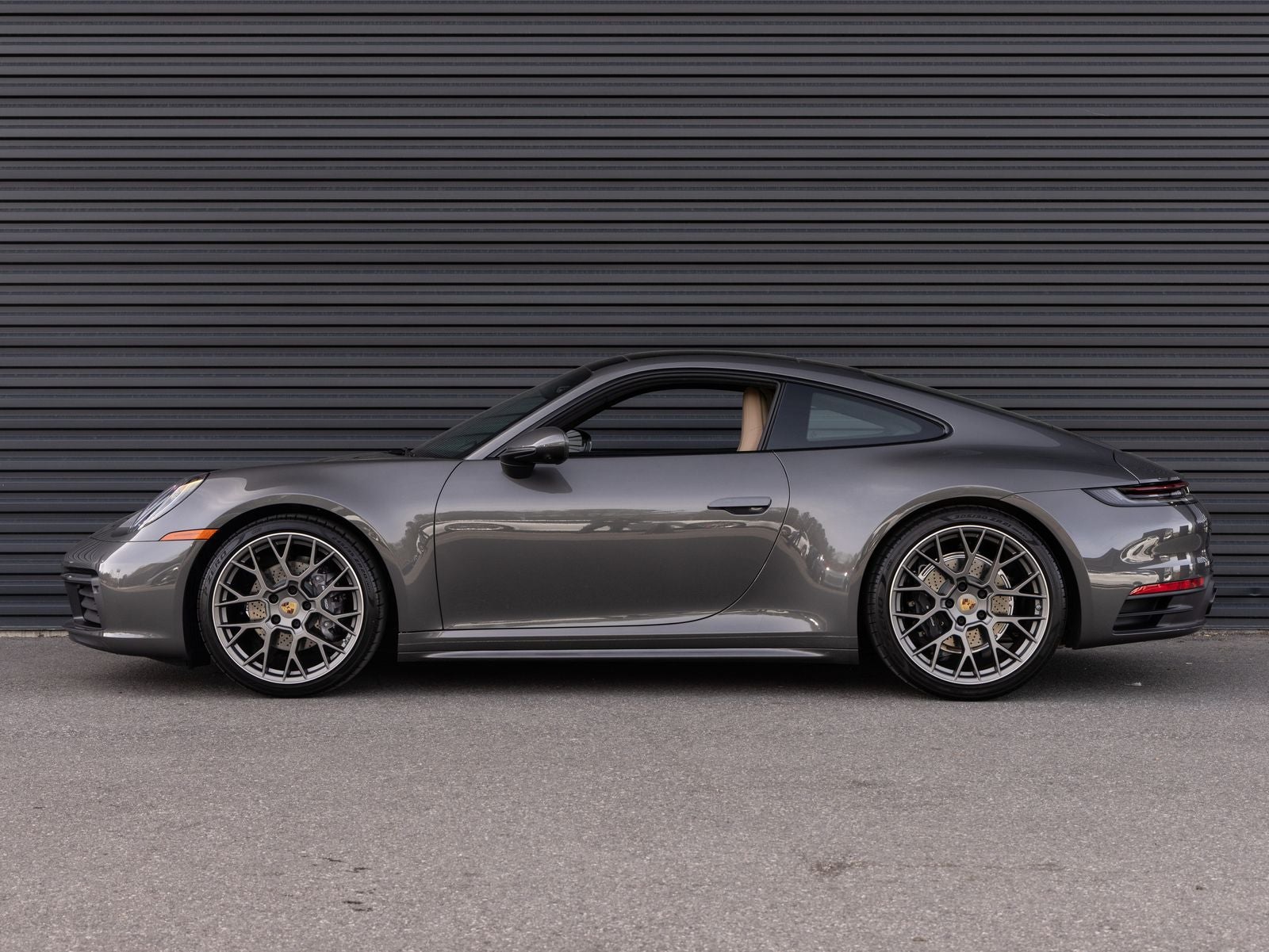 2024 Porsche 911 Carrera