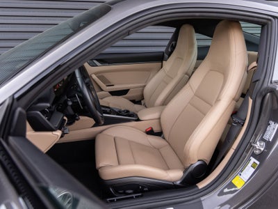 2024 Porsche 911 Carrera