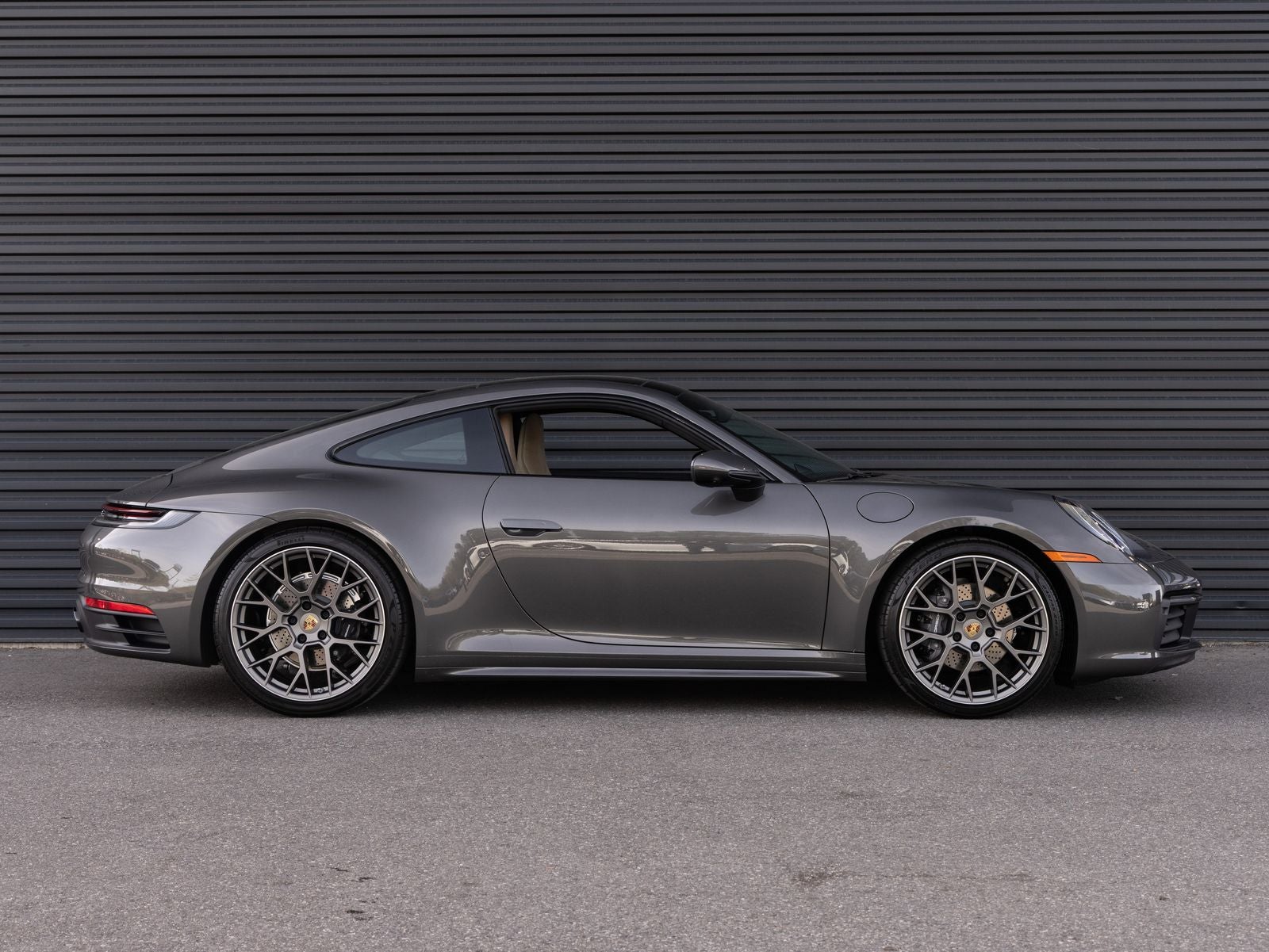 2024 Porsche 911 Carrera