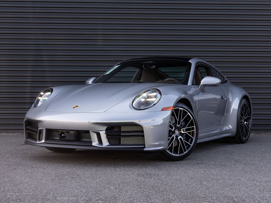 2026 Porsche 911 Carrera — photo 1 of 36