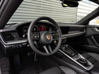 2026 Porsche 911 Carrera