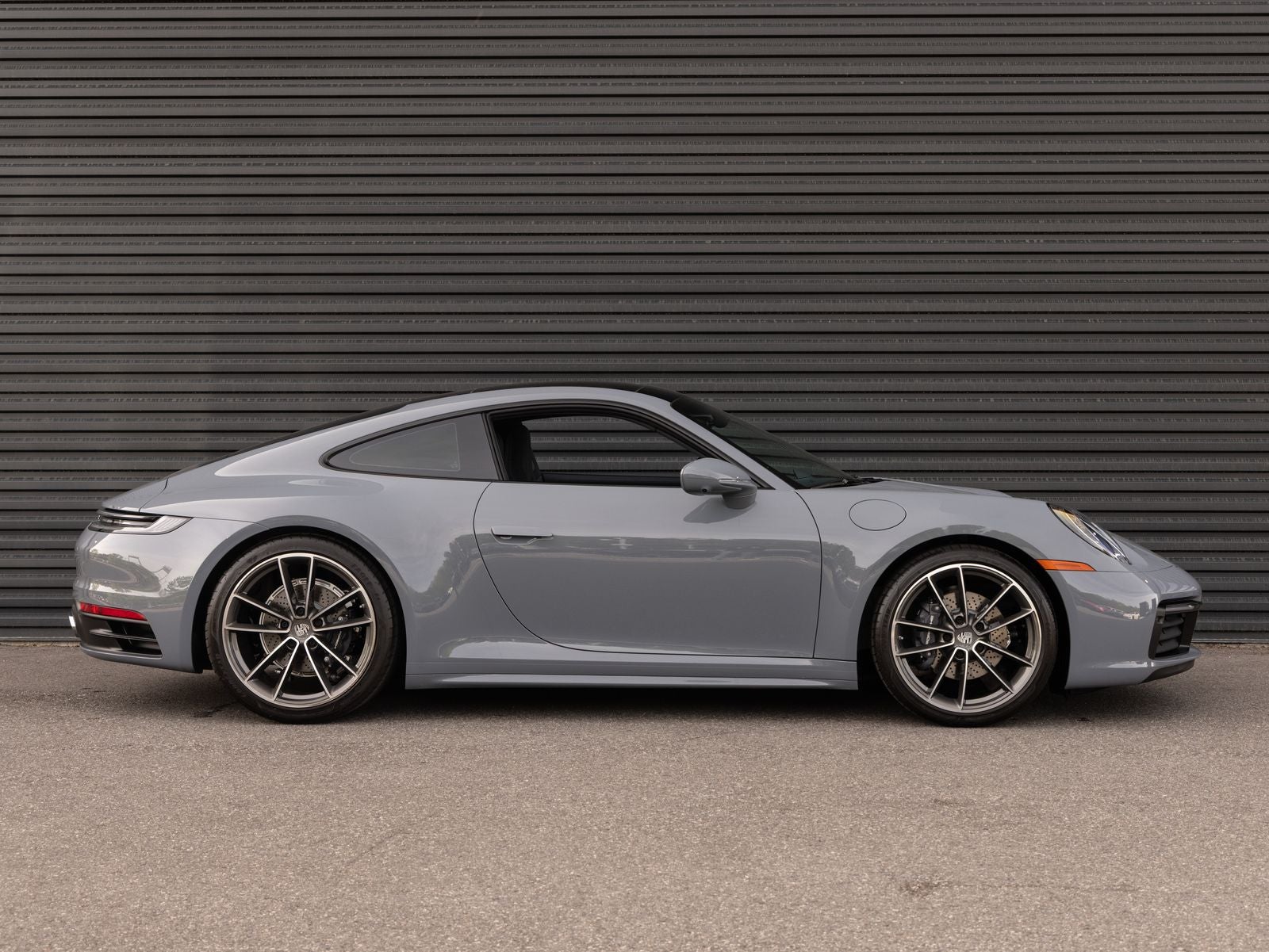 2024 Porsche 911 Carrera