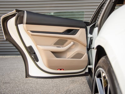 2023 Porsche Taycan Taycan