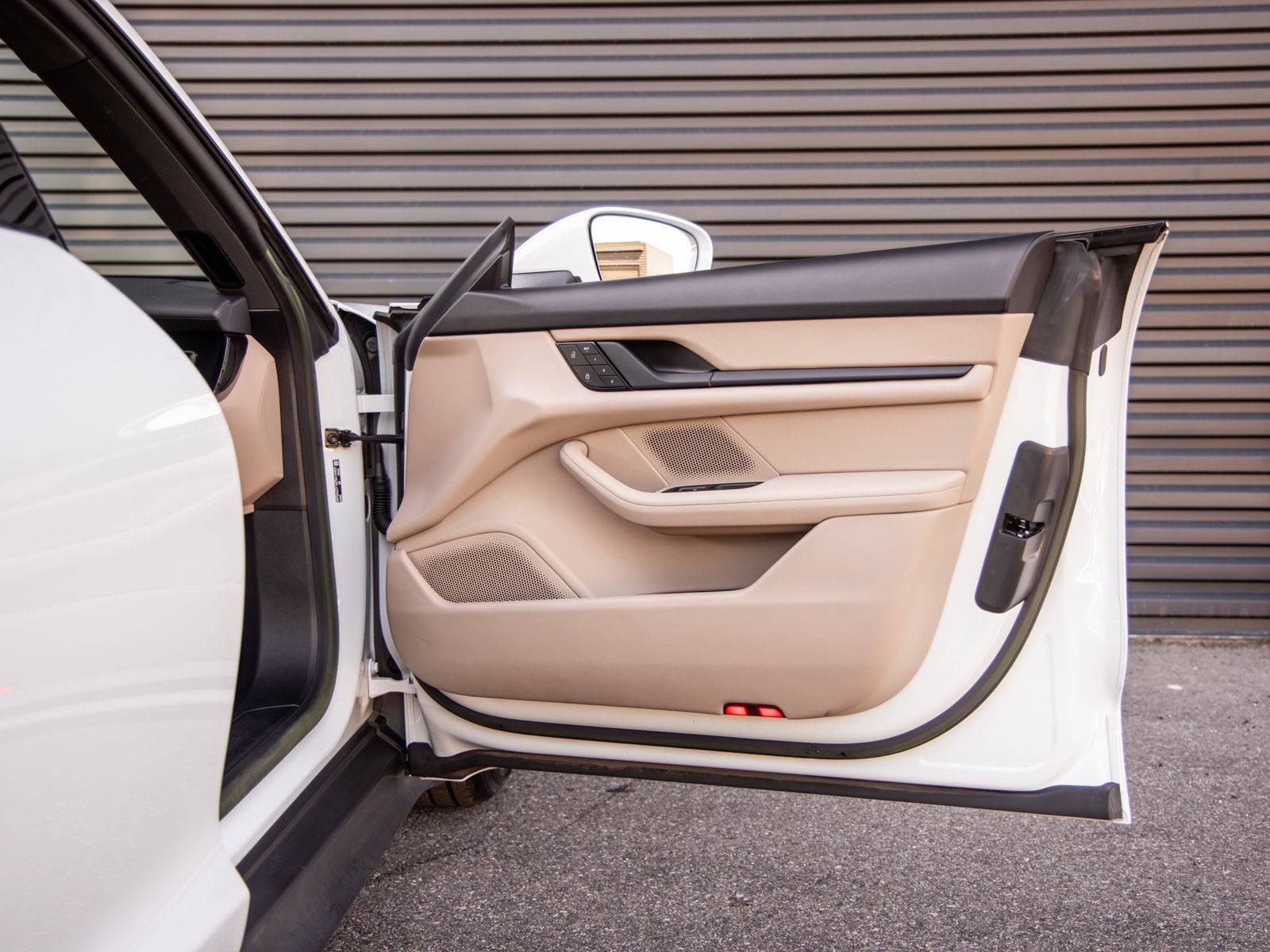 2023 Porsche Taycan Taycan