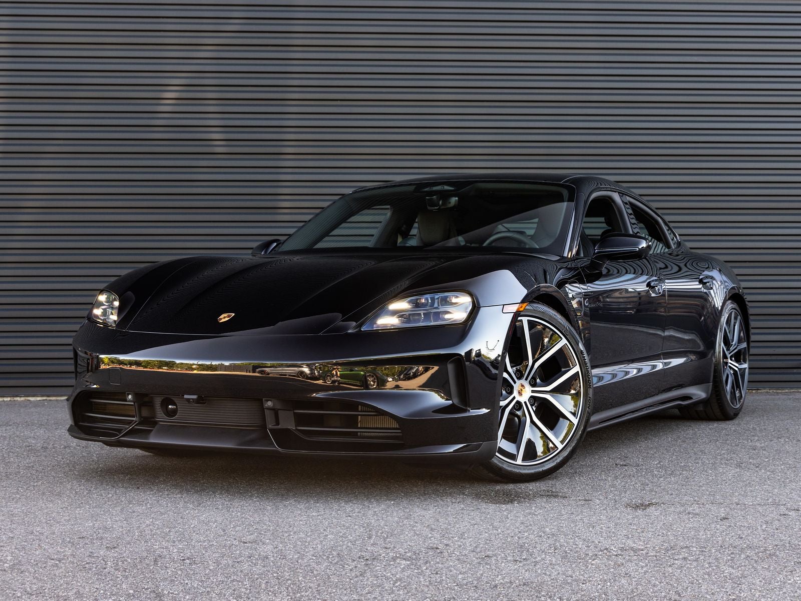 2026 Porsche Taycan Black Edition