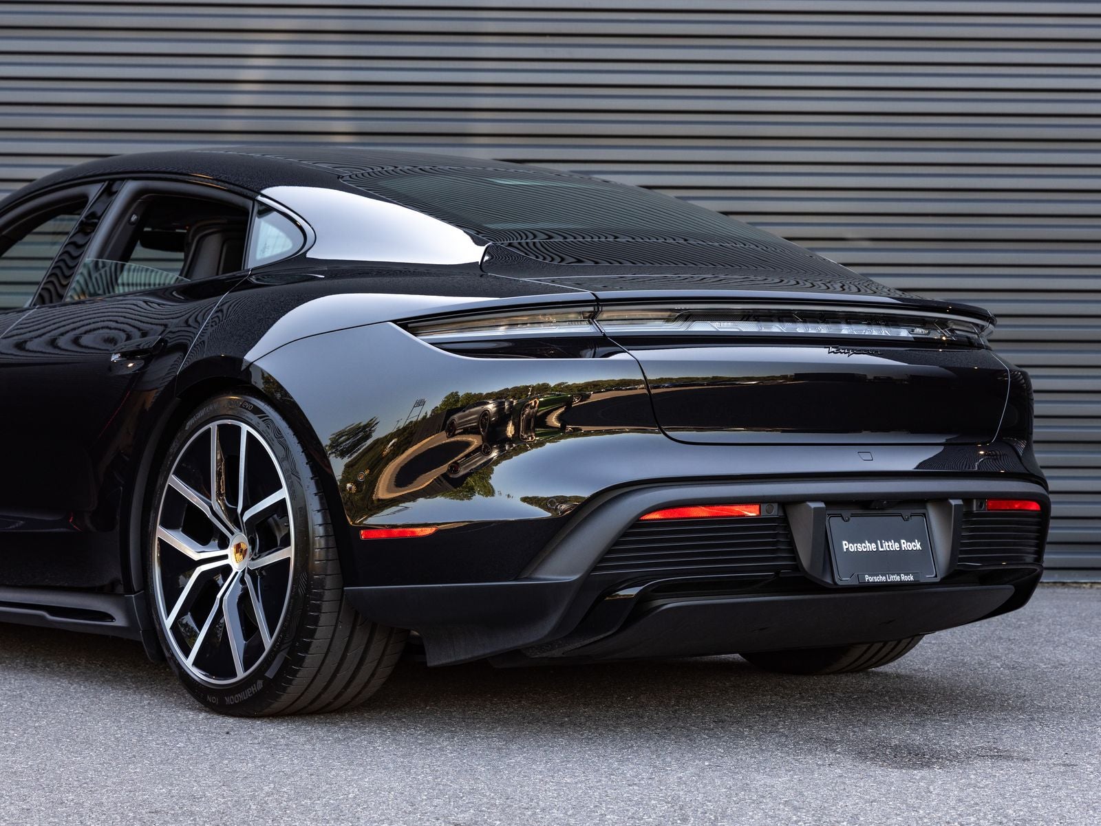 2026 Porsche Taycan Black Edition