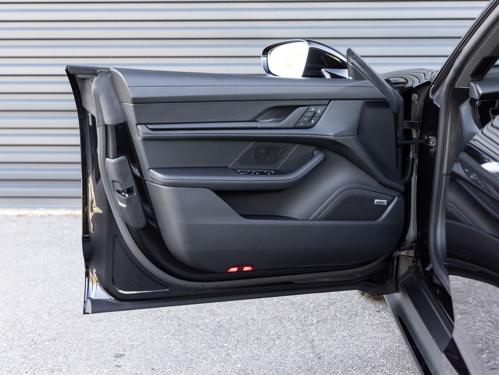 2026 Porsche Taycan Black Edition