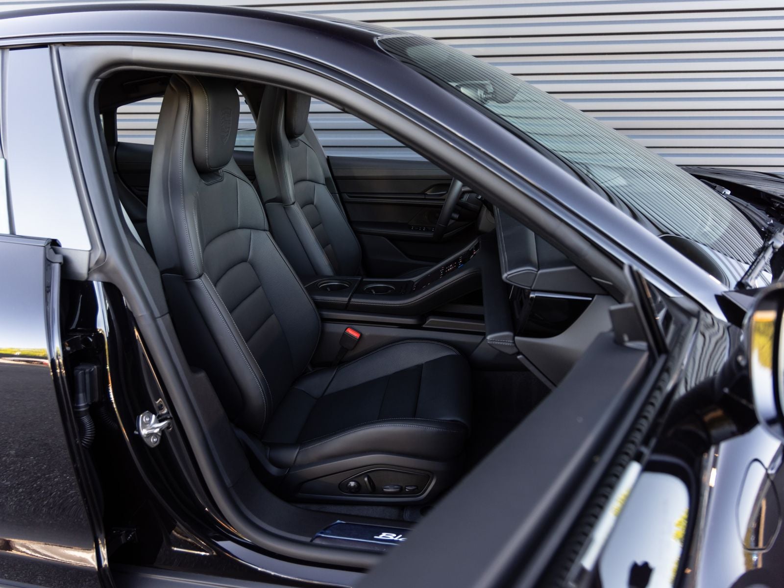 2026 Porsche Taycan Black Edition
