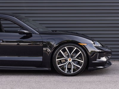 2026 Porsche Taycan Taycan 4 Black Edition