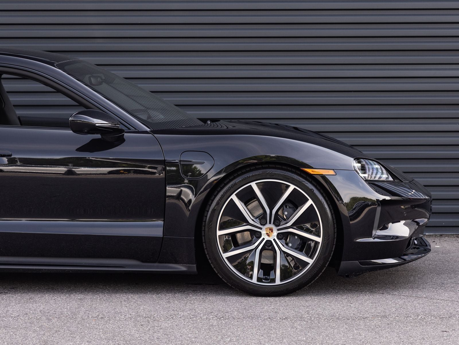 2026 Porsche Taycan Taycan 4 Black Edition