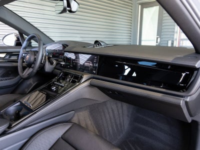 2026 Porsche Panamera Panamera 4