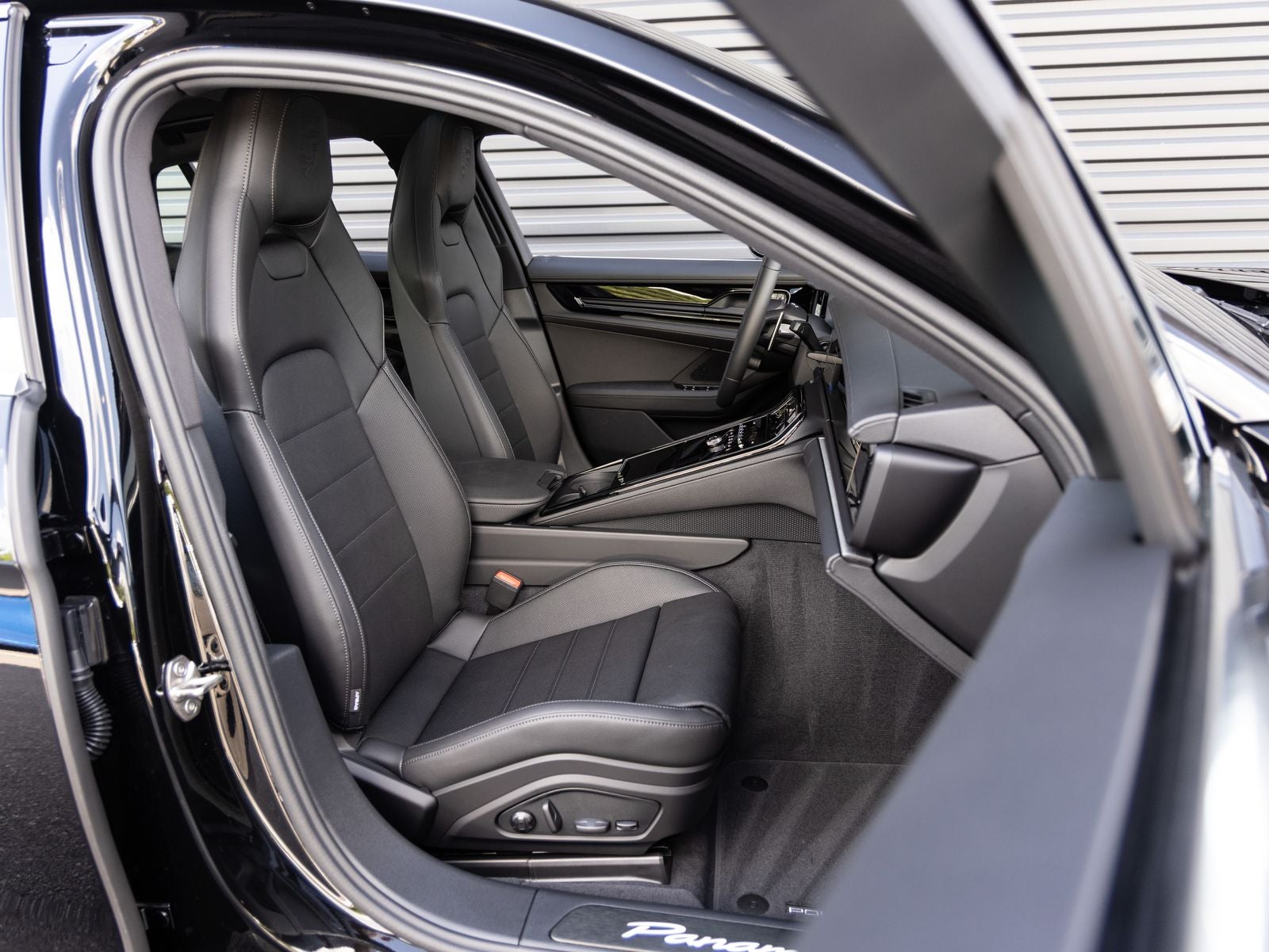 2026 Porsche Panamera RWD