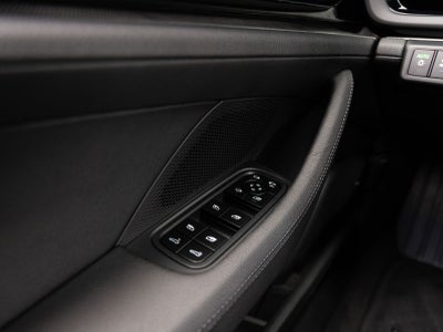 2026 Porsche Panamera 4