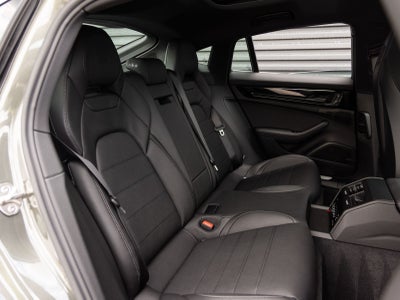 2026 Porsche Panamera 4