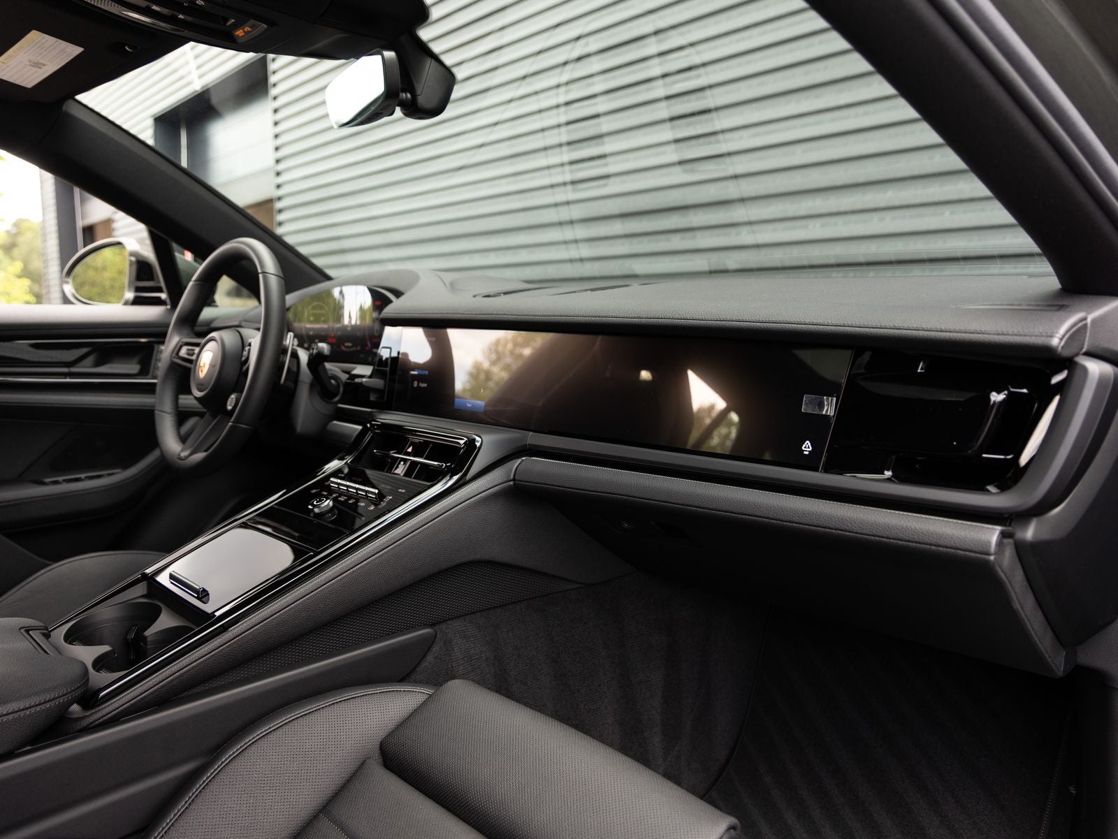 2026 Porsche Panamera 4