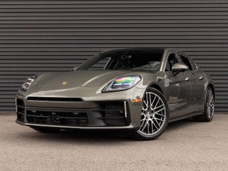 2026 Porsche Panamera 4