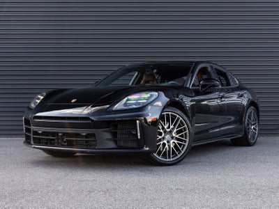2025 Porsche Panamera Panamera