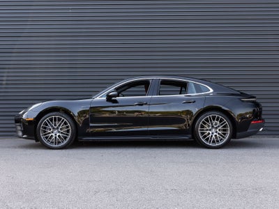 2025 Porsche Panamera Panamera