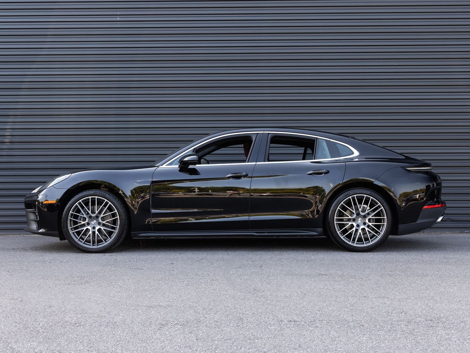 2025 Porsche Panamera Panamera