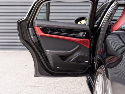 2025 Porsche Panamera Panamera