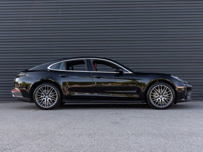 2025 Porsche Panamera Panamera