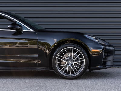 2025 Porsche Panamera Panamera