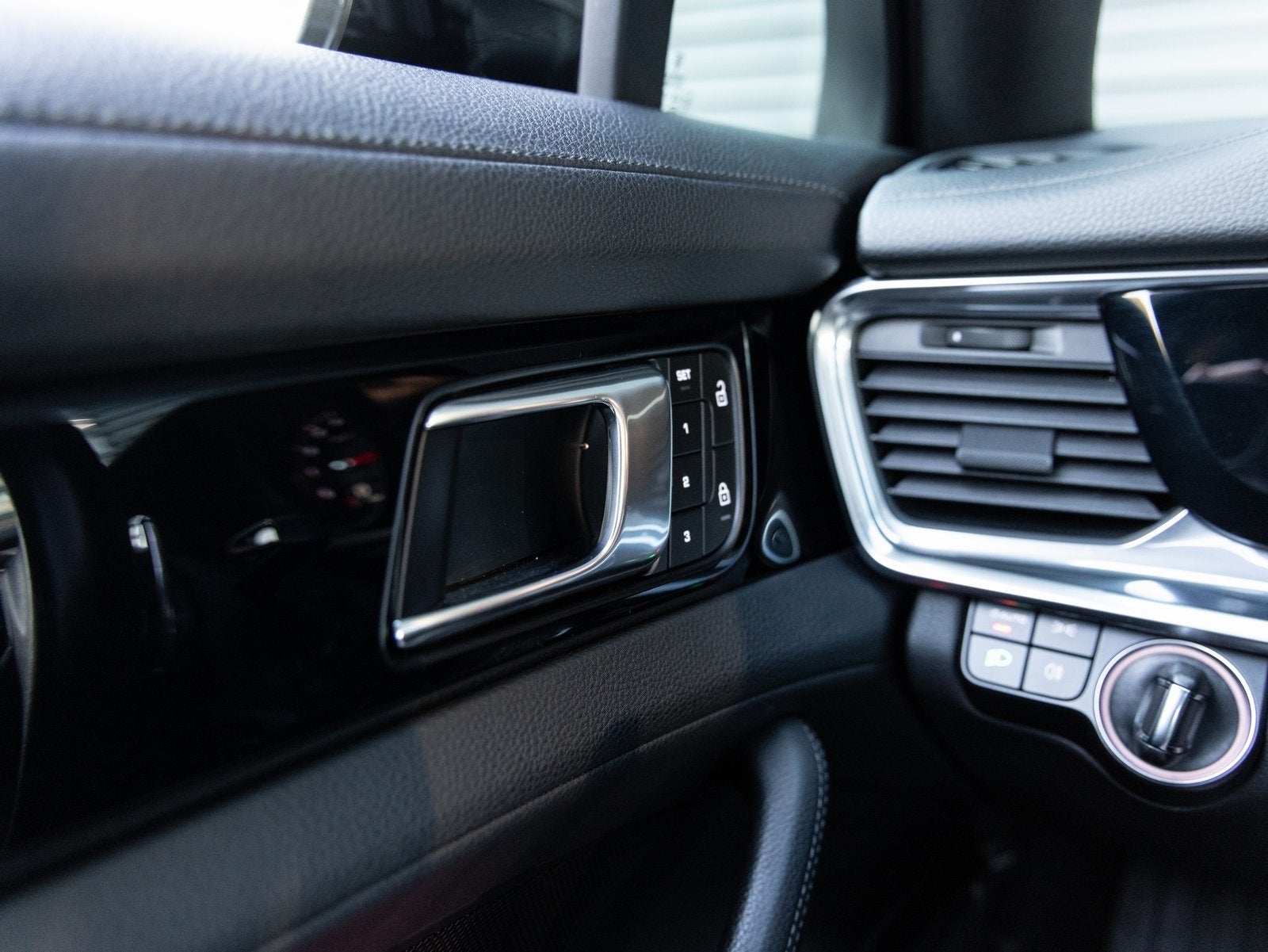 2023 Porsche Panamera Panamera 4S (MY23)