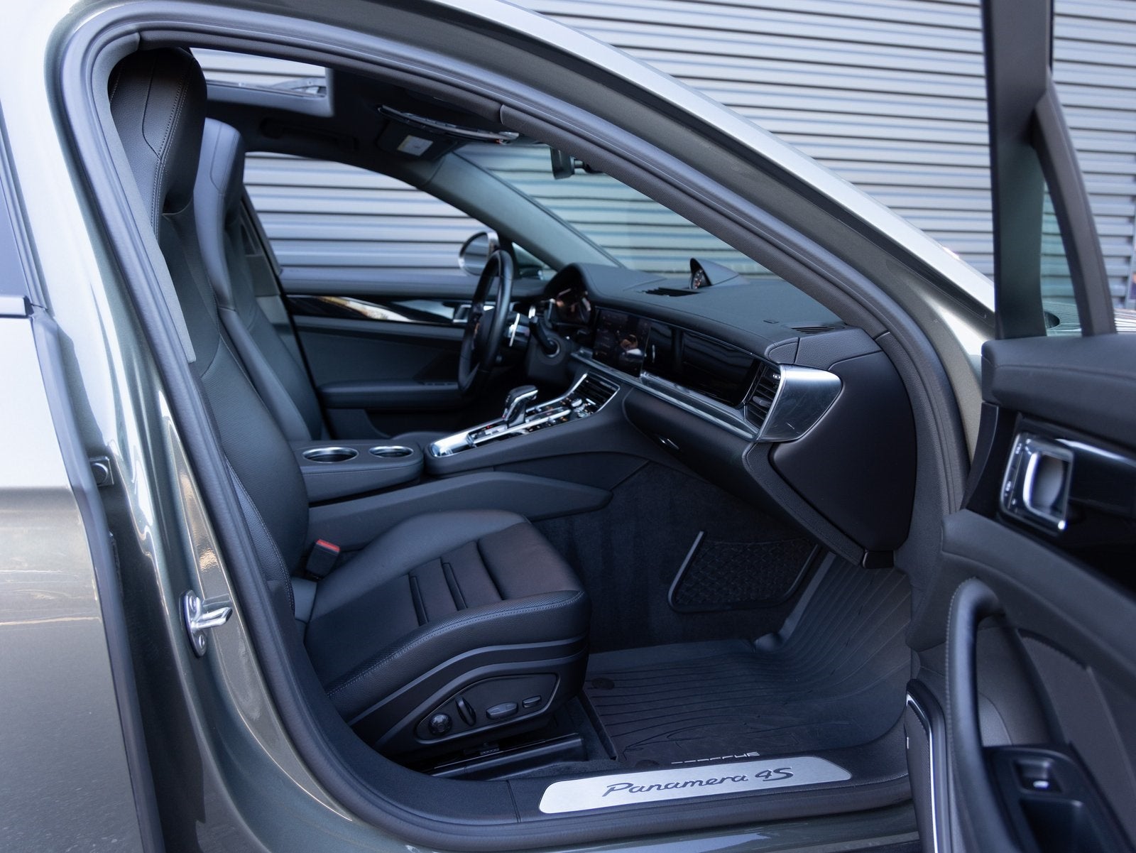 2023 Porsche Panamera Panamera 4S (MY23)