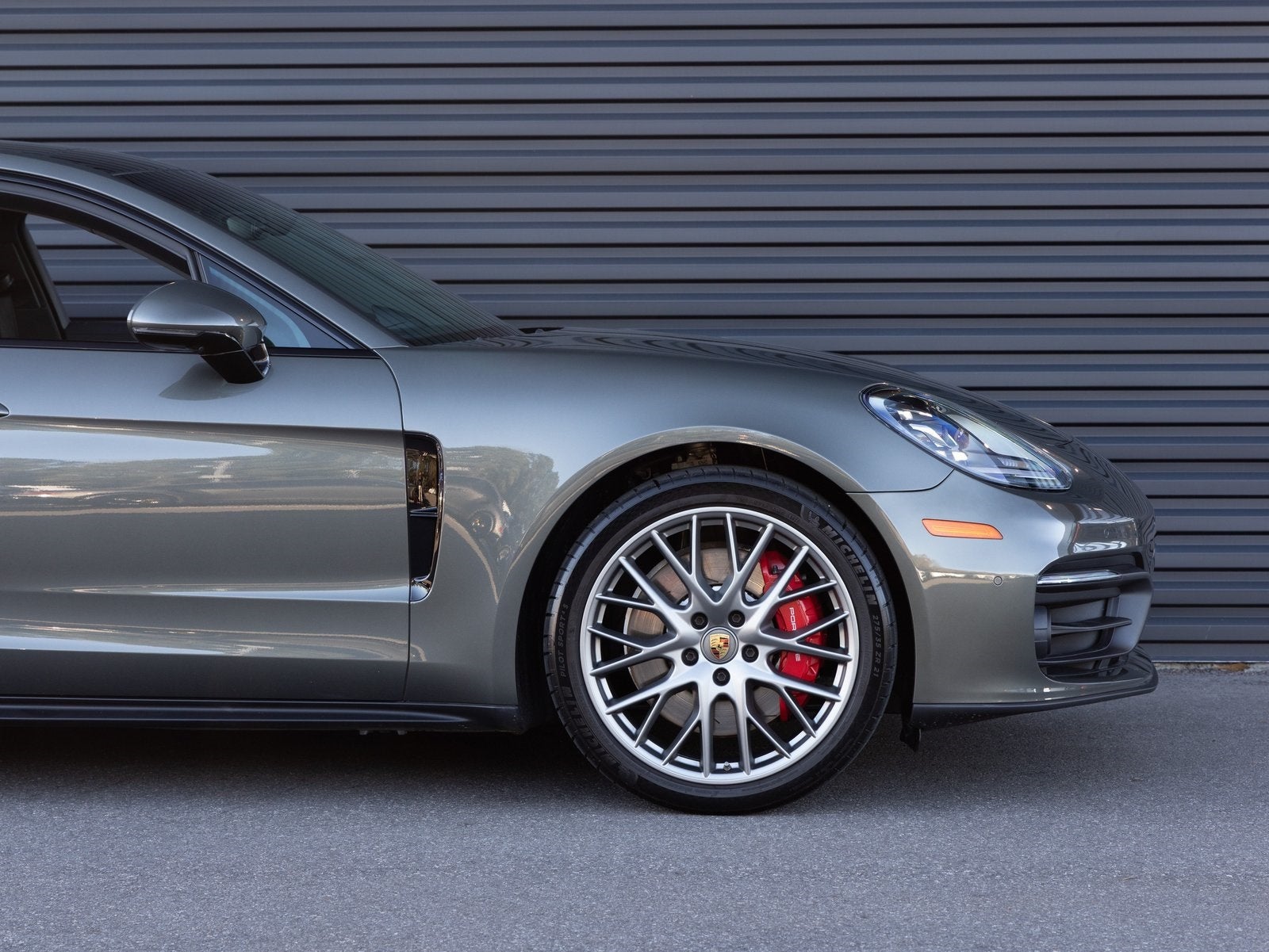 2023 Porsche Panamera Panamera 4S (MY23)