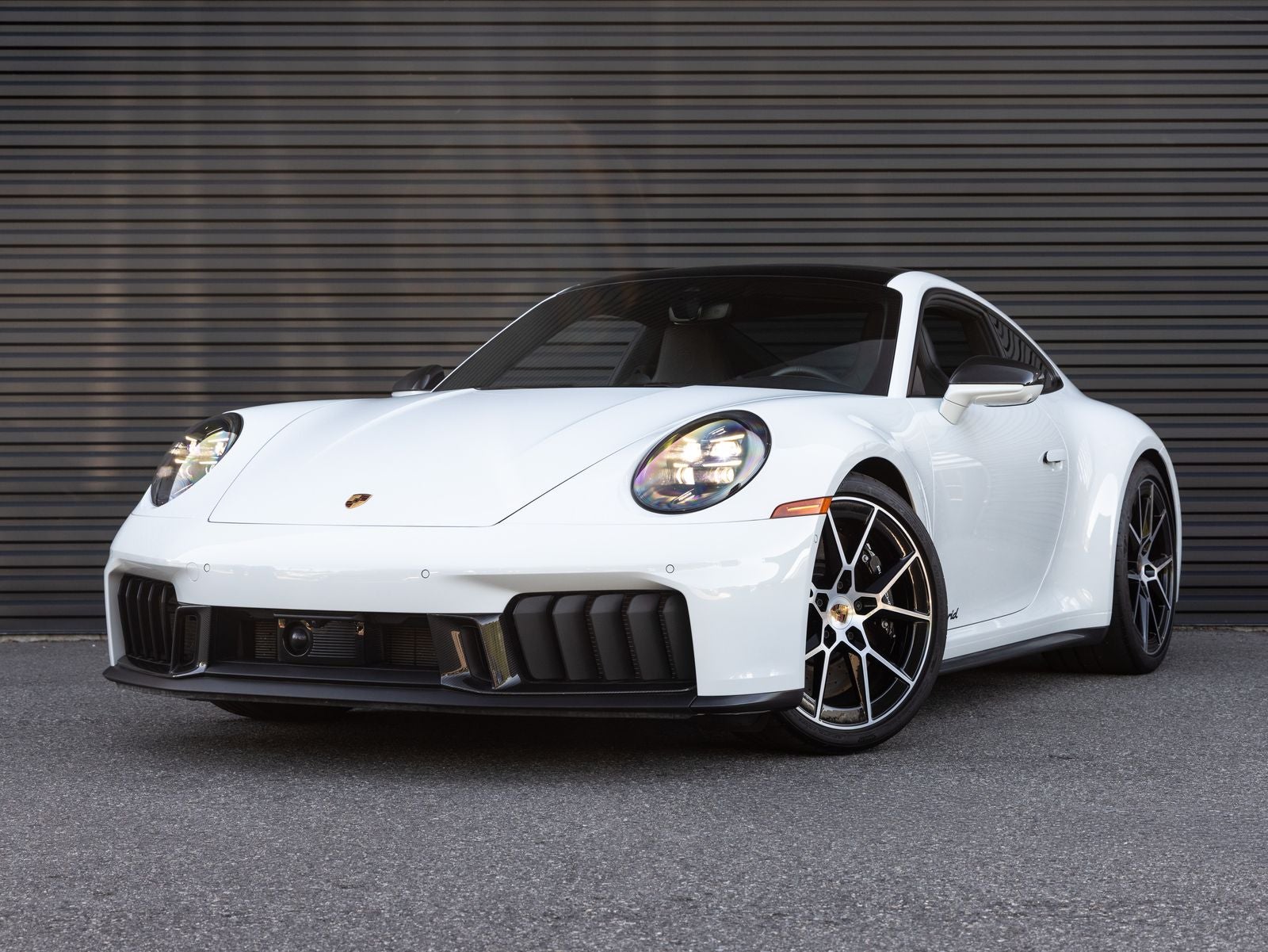 2025 Porsche 911 Carrera GTS Coupe's photo