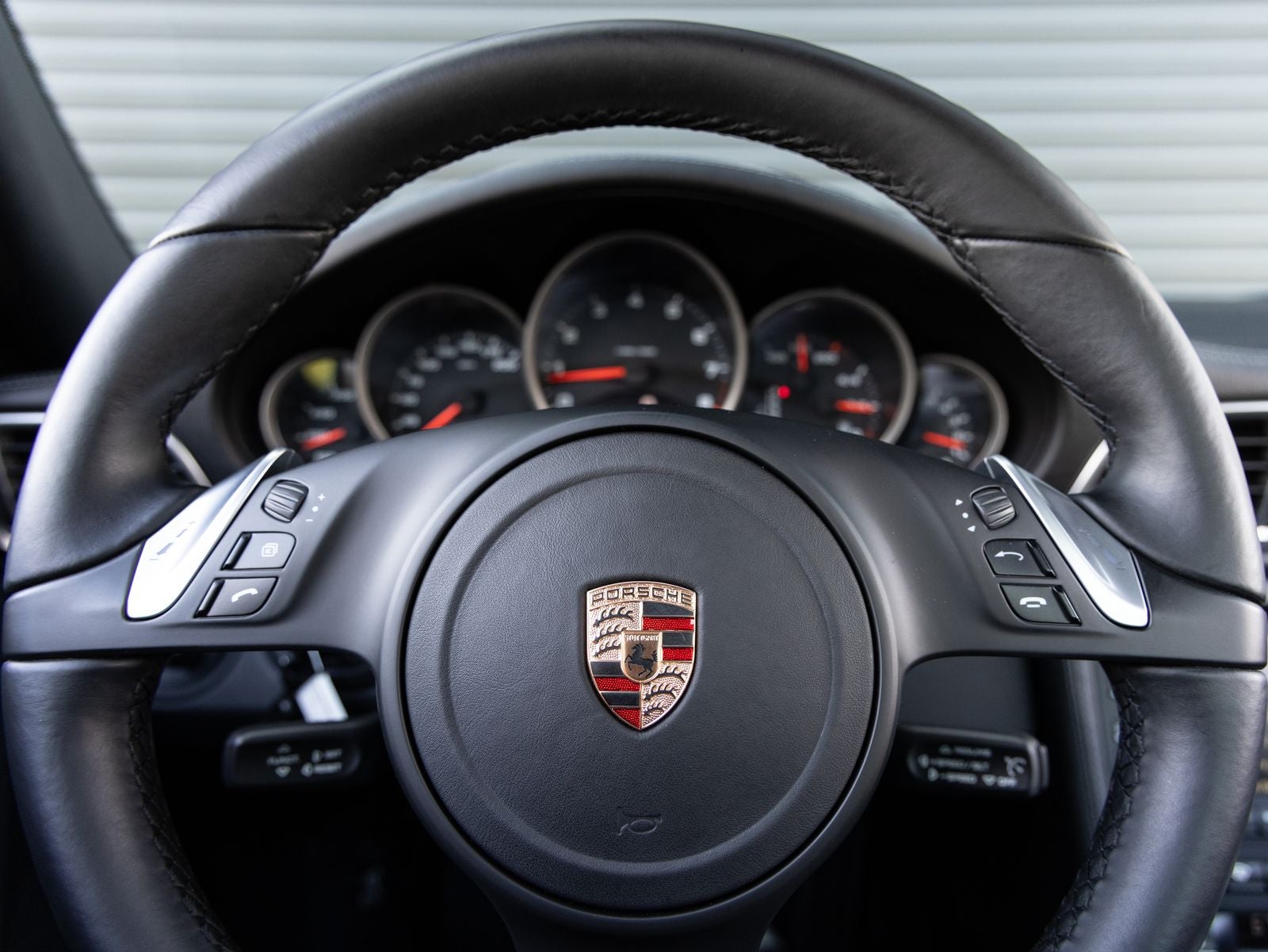 2012 Porsche 911 Carrera 4 GTS
