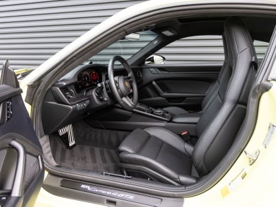 2025 Porsche 911 911 Carrera 4 GTS